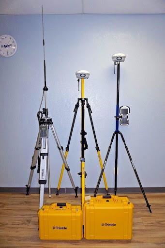 Bộ phát radio Trimble TDL450 kết hợp với máy GNSS Trimble
