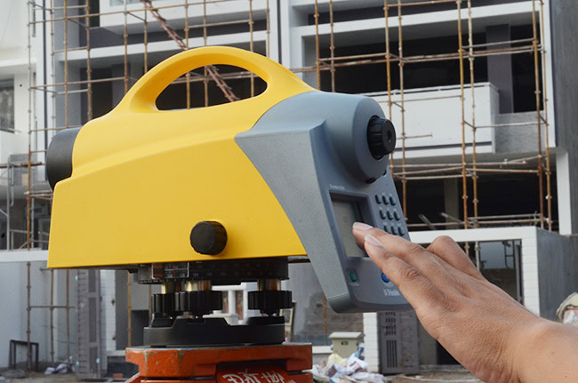 Thuê máy bình điện tử Trimble Dini tại EKTECH