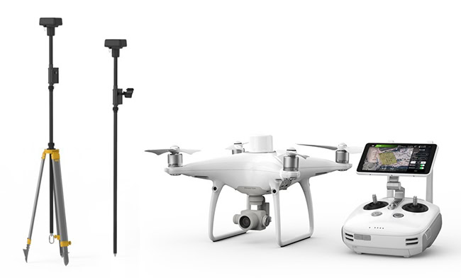 Máy bay không người lái DJI Phantom 4 RTK và trạm di động D-RTK2.