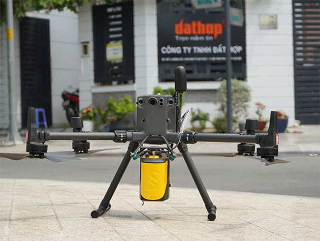 Thiết bị bay DJI Matrice 300 RTK kết hợp cùng LiDAR YellowScan Mapper.