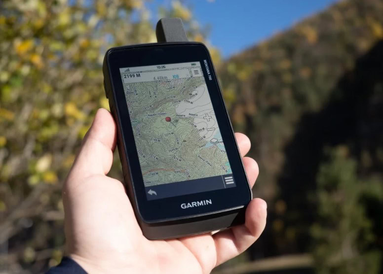 Những trường hợp nên chọn máy GPS cầm tay thay vì GPS RTK