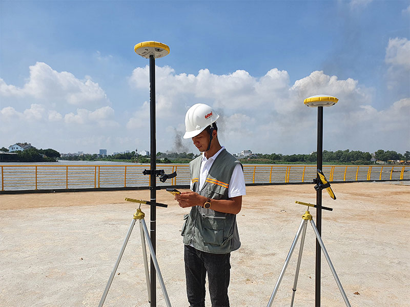 Kiểm tra máy định vị GNSS-RTK Trimble R4s ngoài thực địa