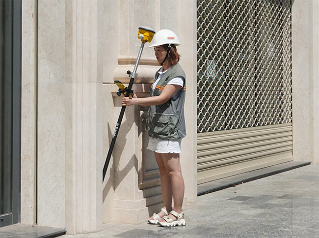 Đo nghiêng với máy đo RTK Trimble R780.