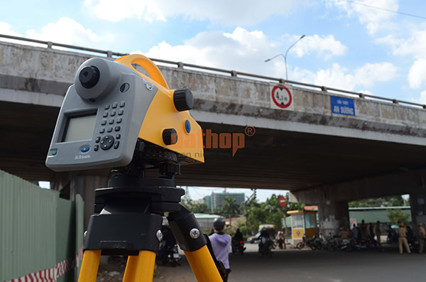 Khắc phục lỗi khi thao tác trên máy thủy bình điện tử Trimble Dini