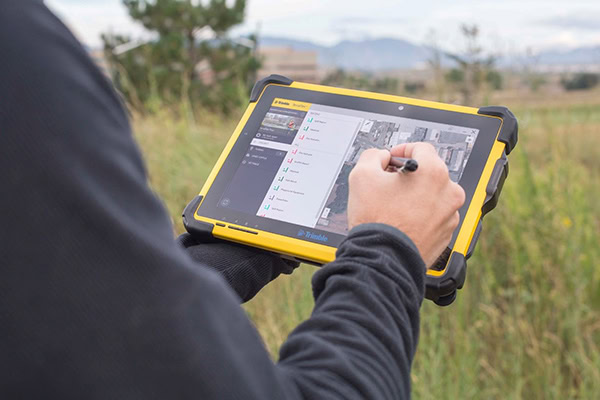 Máy tính bảng Trimble T10 