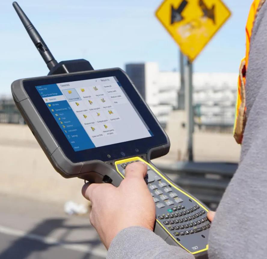 Bộ điều khiển Trimble TSC7.