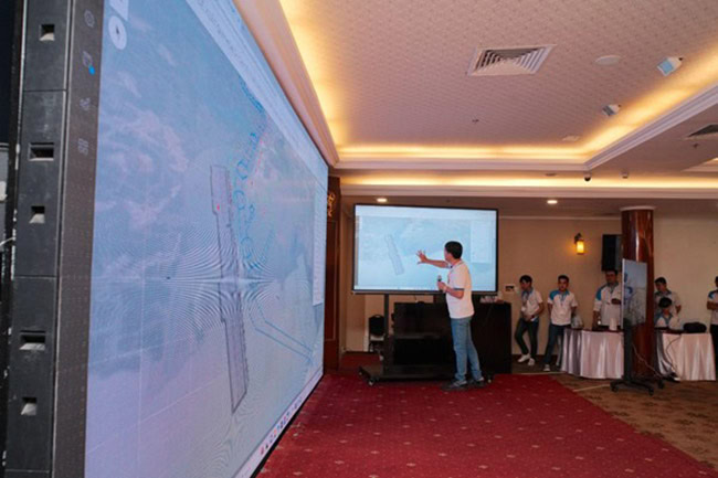 Ông Trần Tấn Phúc, Chủ tịch hội đồng quản trị Công ty cổ phần TVTK Cảng Kỹ Thuật Biển - Portcoast chia sẻ về dự án mà công ty đã thực hiện “Digital transformation in Infrastructure - Survey/Scan to BIM-GIS - BIM-GIS-Digital Twins”.