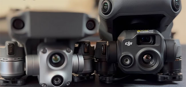 Mavic 2 Enterprise Advanced (bên trái) và Mavic 3 Thermal (bên phải).