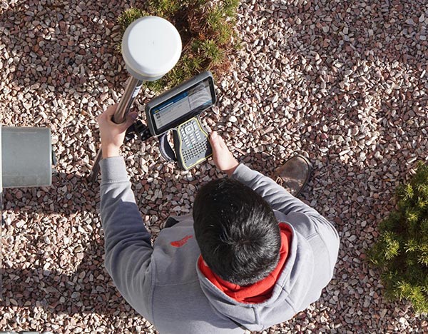 Máy định vị GNSS Trimble R10