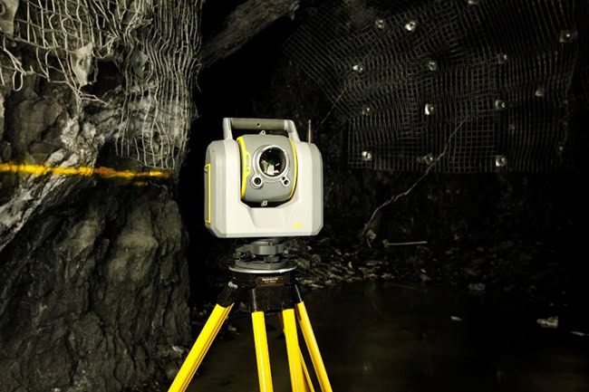 Máy toàn đạc kết hợp quét 3D laser Trimble SX12