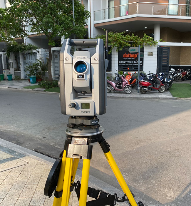 Máy toàn đạc Robotic chuyên dụng cho Monitoring - Trimble S9.