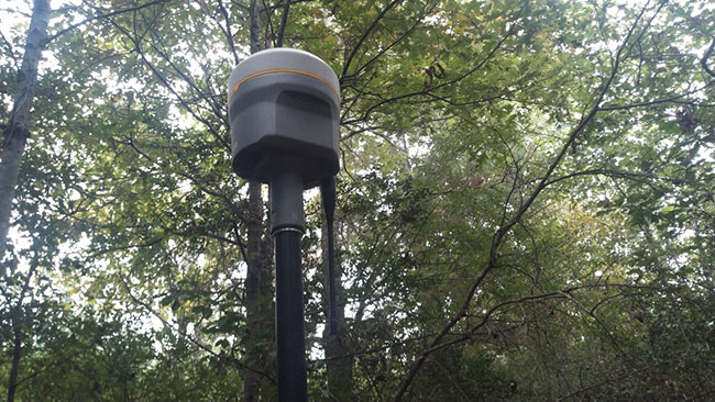 Trimble R12i – Thu thập dữ liệu GNSS với năng suất vượt trội