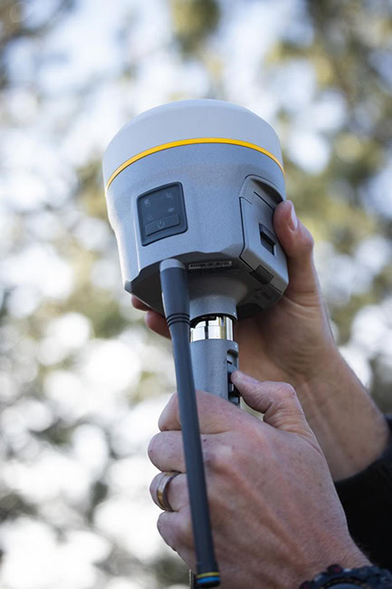 Máy Định Vị GNSS RTK Trimble R980