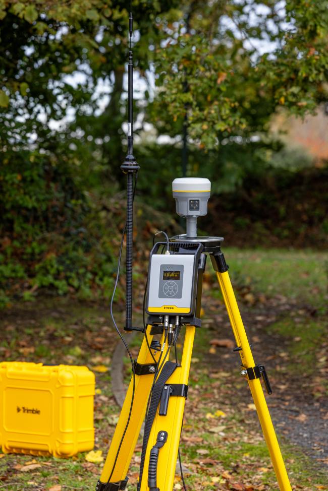 Bộ phát Radio Trimble TDL450B