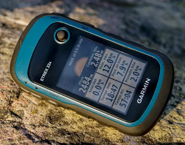 Những trường hợp nên chọn máy GPS cầm tay thay vì GPS RTK