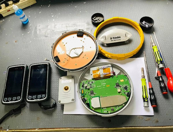Máy định vị GNSS Trimble R4s không bắt được vệ tinh