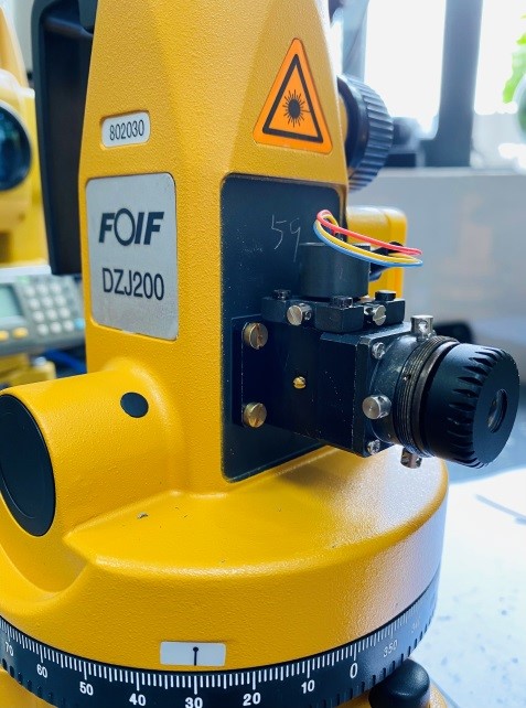Máy thông tầng FOIF DZJ200 đang được sửa chữa tại Trung tâm Kiểm định – Sữa chữa Máy đo đạc EKTECH