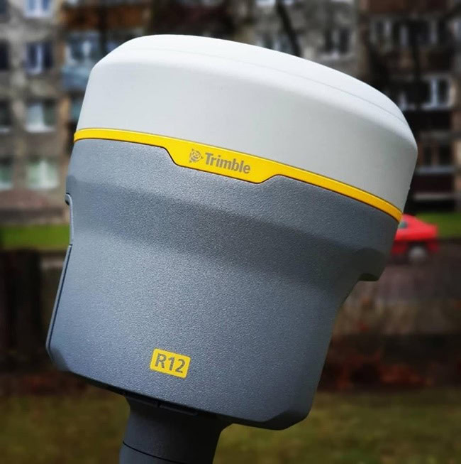 Máy định vị GPS RTK 3 tần số Trimble R12