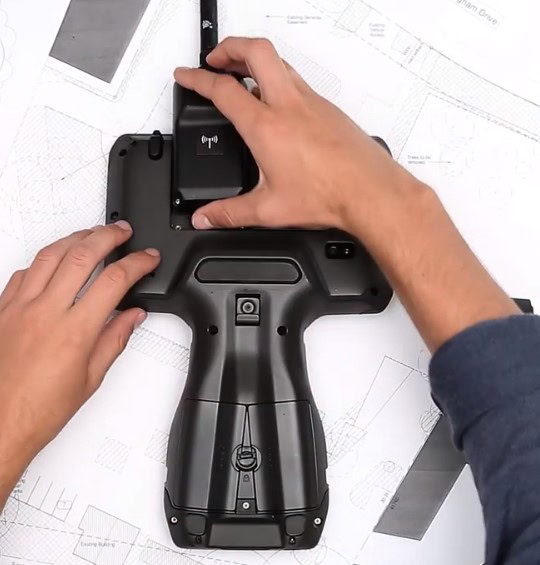 bộ điều khiển cầm tay Trimble TSC7