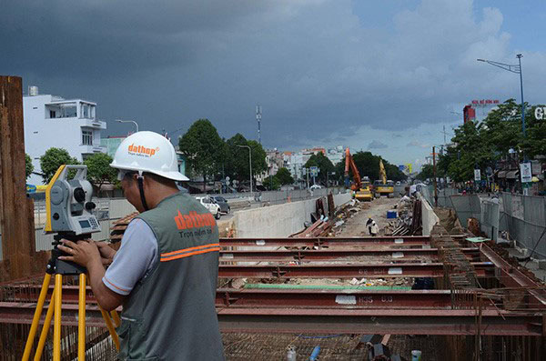 EKTECH đang là đơn vị đại diện cho Trimble, nơi cung cấp máy toàn đạc chính hãng tốt nhất.