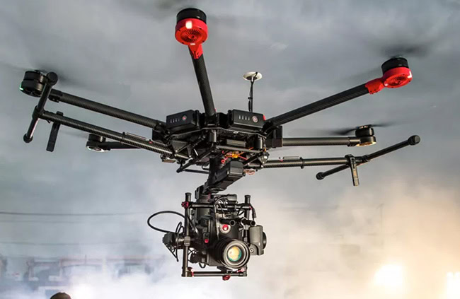 Flycam là thiết bị bay không người lái, có khả năng thu thập dữ liệu hình ảnh phục vụ khảo sát địa hình.