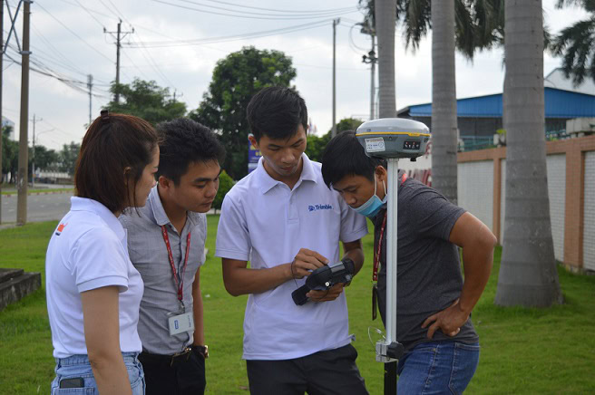 GNSS Trimble R8S