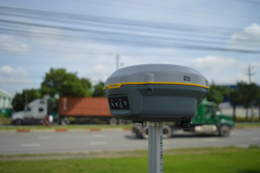 GNSS Trimble R8S