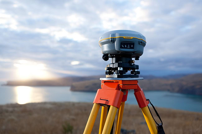 Máy định vị GNSS Trimble R8s được ưa chuộng nhất hiện nay.