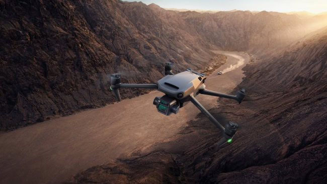 Ở chế độ bay Sport, DJI Mavic 3 sẽ bay với tốc độ và phản hồi nhanh chóng hơn.