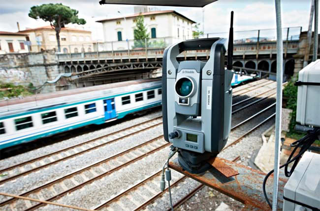 Quan trắc công trình đường ray tàu điện tại Florence, Ý.