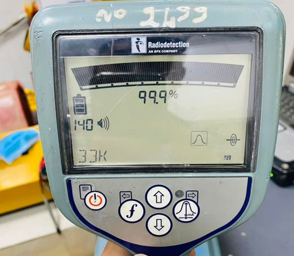 Sửa màn hình máy dò cáp ngầm SPX Radiodetection