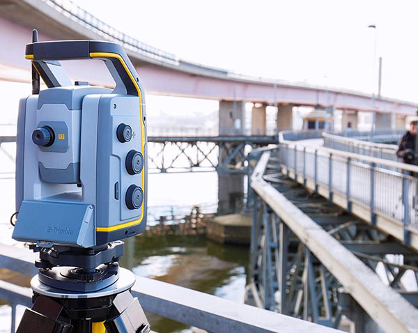 Trimble S9 hội tụ các công nghệ tiên tiến, có tính chính xác cao và nhiều tính năng ưu việt, đáp ứng tốt mọi yêu cầu công việc.